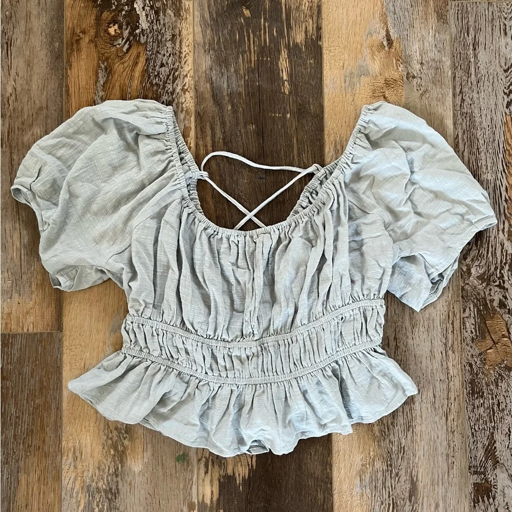 Easel Los Angeles Women's Light Blue/Grey Rouched Top Size Large